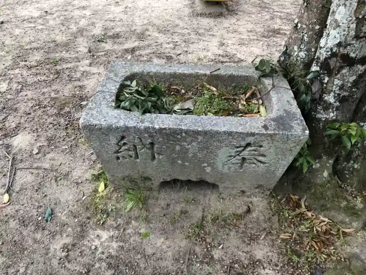 入野神社の手水舎