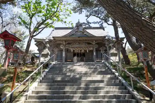 高山稲荷神社の本殿