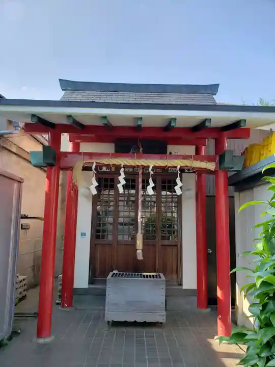 白玉稲荷神社の本殿・本堂