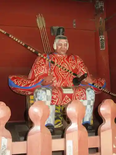 北口本宮冨士浅間神社の像