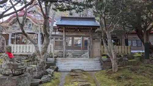 国泰寺の山門