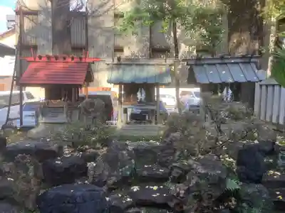 神明社の末社・摂社