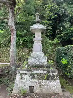 自性院の{uncategorized: "未分類", other: "その他", undefined: "問題あり", building: "その他建物", grave: "お墓", sacred_gate: "鳥居", guardian: "狛犬", statue: "像", buddha: "仏像", history: "歴史", nature: "自然", garden: "庭園", animal: "動物", pagoda: "塔", temizu: "手水舎", mountain_gate: "山門・神門", sanctuary: "本殿・本堂", subordinate: "末社・摂社", art: "芸術", scenery: "景色", jizo: "地蔵", ema: "絵馬", goshuin: "御朱印", omikuji: "おみくじ", items: "授与品その他", amulet: "お守り", goshuincho: "御朱印帳", eats: "食事", festival: "お祭り", votive_dance: "神楽", shichigosan: "七五三参", wedding: "結婚式", experience: "体験その他", initially: "初詣", around: "周辺", anti_infection: "感染症対策"}
