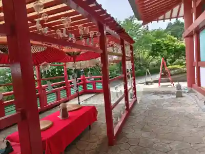 総本山　本福寺の{uncategorized: "未分類", other: "その他", undefined: "問題あり", building: "その他建物", grave: "お墓", sacred_gate: "鳥居", guardian: "狛犬", statue: "像", buddha: "仏像", history: "歴史", nature: "自然", garden: "庭園", animal: "動物", pagoda: "塔", temizu: "手水舎", mountain_gate: "山門・神門", sanctuary: "本殿・本堂", subordinate: "末社・摂社", art: "芸術", scenery: "景色", jizo: "地蔵", ema: "絵馬", goshuin: "御朱印", omikuji: "おみくじ", items: "授与品その他", amulet: "お守り", goshuincho: "御朱印帳", eats: "食事", festival: "お祭り", votive_dance: "神楽", shichigosan: "七五三参", wedding: "結婚式", experience: "体験その他", initially: "初詣", around: "周辺", anti_infection: "感染症対策"}