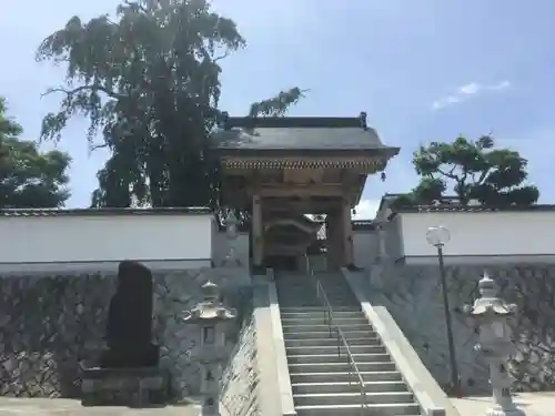 法華寺の山門