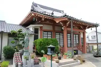 念佛寺の本殿・本堂