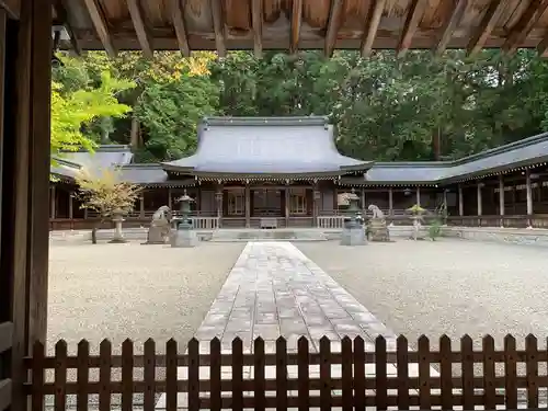飛驒一宮水無神社の本殿・本堂