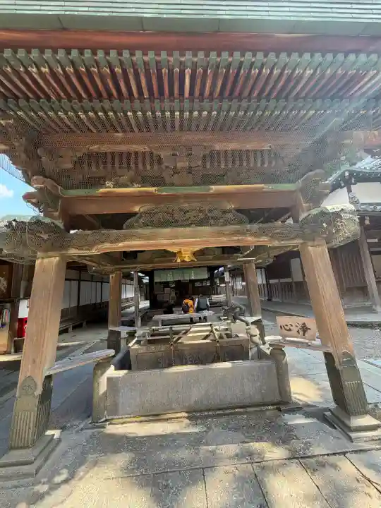 宝山寺の{uncategorized: "未分類", other: "その他", undefined: "問題あり", building: "その他建物", grave: "お墓", sacred_gate: "鳥居", guardian: "狛犬", statue: "像", buddha: "仏像", history: "歴史", nature: "自然", garden: "庭園", animal: "動物", pagoda: "塔", temizu: "手水舎", mountain_gate: "山門・神門", sanctuary: "本殿・本堂", subordinate: "末社・摂社", art: "芸術", scenery: "景色", jizo: "地蔵", ema: "絵馬", goshuin: "御朱印", omikuji: "おみくじ", items: "授与品その他", amulet: "お守り", goshuincho: "御朱印帳", eats: "食事", festival: "お祭り", votive_dance: "神楽", shichigosan: "七五三参", wedding: "結婚式", experience: "体験その他", initially: "初詣", around: "周辺", anti_infection: "感染症対策"}