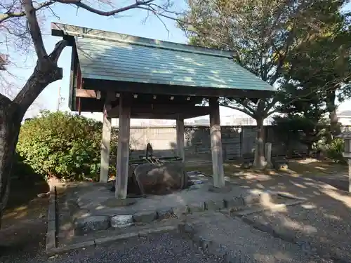 神明社の手水舎