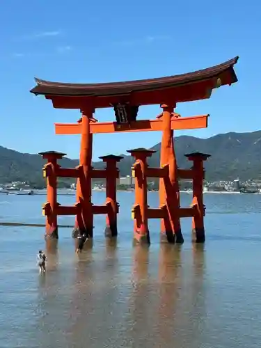 厳島神社(広島県)