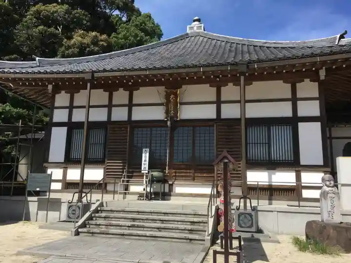 大興寺の本殿・本堂