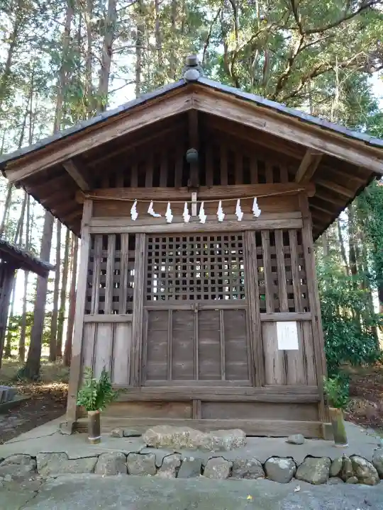 鎌形八幡神社の{uncategorized: "未分類", other: "その他", undefined: "問題あり", building: "その他建物", grave: "お墓", sacred_gate: "鳥居", guardian: "狛犬", statue: "像", buddha: "仏像", history: "歴史", nature: "自然", garden: "庭園", animal: "動物", pagoda: "塔", temizu: "手水舎", mountain_gate: "山門・神門", sanctuary: "本殿・本堂", subordinate: "末社・摂社", art: "芸術", scenery: "景色", jizo: "地蔵", ema: "絵馬", goshuin: "御朱印", omikuji: "おみくじ", items: "授与品その他", amulet: "お守り", goshuincho: "御朱印帳", eats: "食事", festival: "お祭り", votive_dance: "神楽", shichigosan: "七五三参", wedding: "結婚式", experience: "体験その他", initially: "初詣", around: "周辺", anti_infection: "感染症対策"}
