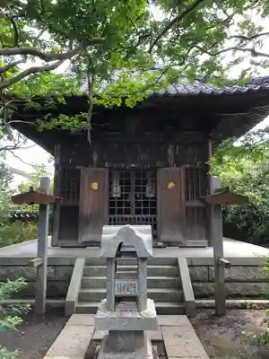 宝戒寺の本殿・本堂