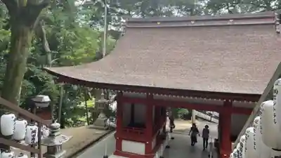 吉備津神社の山門・神門