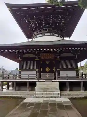 三寳寺の本殿・本堂