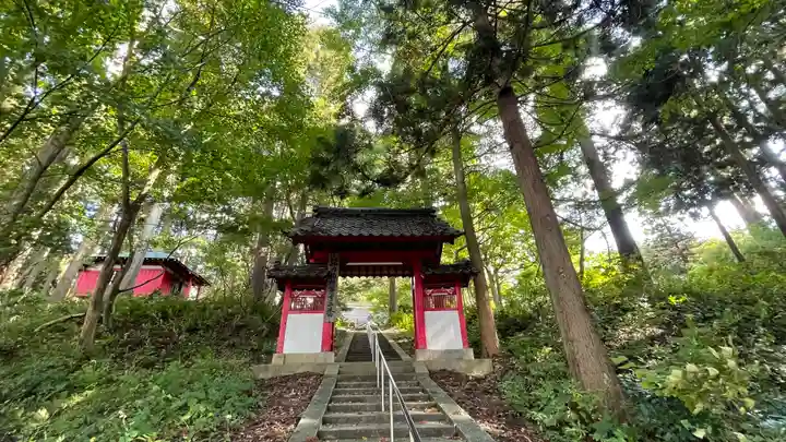 宝蔵寺の山門・神門