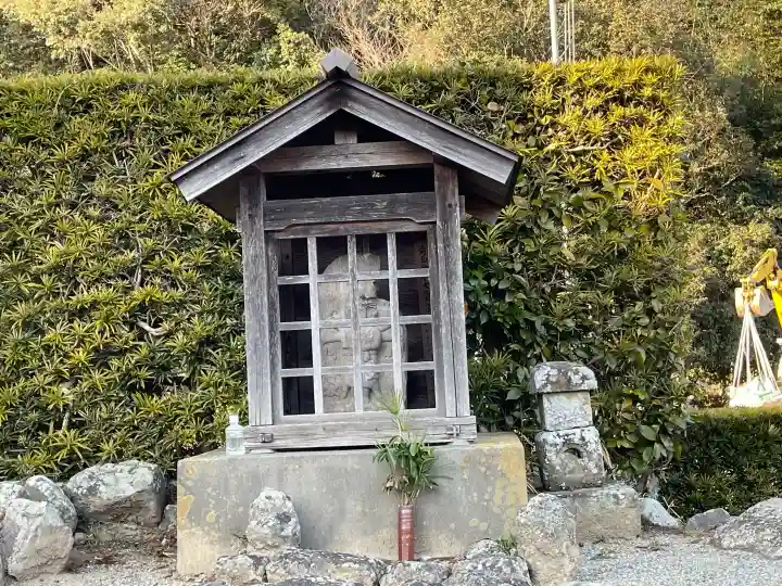 浄眼寺の{uncategorized: "未分類", other: "その他", undefined: "問題あり", building: "その他建物", grave: "お墓", sacred_gate: "鳥居", guardian: "狛犬", statue: "像", buddha: "仏像", history: "歴史", nature: "自然", garden: "庭園", animal: "動物", pagoda: "塔", temizu: "手水舎", mountain_gate: "山門・神門", sanctuary: "本殿・本堂", subordinate: "末社・摂社", art: "芸術", scenery: "景色", jizo: "地蔵", ema: "絵馬", goshuin: "御朱印", omikuji: "おみくじ", items: "授与品その他", amulet: "お守り", goshuincho: "御朱印帳", eats: "食事", festival: "お祭り", votive_dance: "神楽", shichigosan: "七五三参", wedding: "結婚式", experience: "体験その他", initially: "初詣", around: "周辺", anti_infection: "感染症対策"}