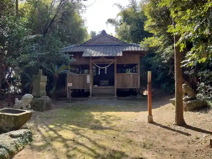 八房神社の本殿・本堂
