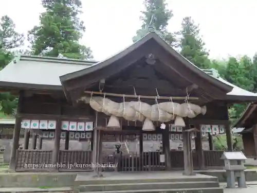 揖夜神社の本殿