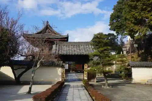 瑞泉寺の山門