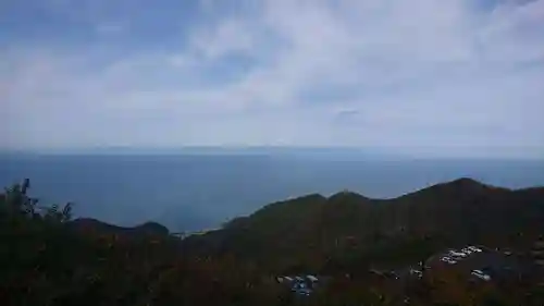 彌彦神社奥宮（御神廟）の景色