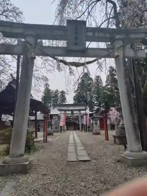 花巻神社の{uncategorized: "未分類", other: "その他", undefined: "問題あり", building: "その他建物", grave: "お墓", sacred_gate: "鳥居", guardian: "狛犬", statue: "像", buddha: "仏像", history: "歴史", nature: "自然", garden: "庭園", animal: "動物", pagoda: "塔", temizu: "手水舎", mountain_gate: "山門・神門", sanctuary: "本殿・本堂", subordinate: "末社・摂社", art: "芸術", scenery: "景色", jizo: "地蔵", ema: "絵馬", goshuin: "御朱印", omikuji: "おみくじ", items: "授与品その他", amulet: "お守り", goshuincho: "御朱印帳", eats: "食事", festival: "お祭り", votive_dance: "神楽", shichigosan: "七五三参", wedding: "結婚式", experience: "体験その他", initially: "初詣", around: "周辺", anti_infection: "感染症対策"}