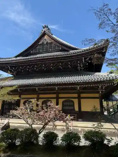 南禅寺の{uncategorized: "未分類", other: "その他", undefined: "問題あり", building: "その他建物", grave: "お墓", sacred_gate: "鳥居", guardian: "狛犬", statue: "像", buddha: "仏像", history: "歴史", nature: "自然", garden: "庭園", animal: "動物", pagoda: "塔", temizu: "手水舎", mountain_gate: "山門・神門", sanctuary: "本殿・本堂", subordinate: "末社・摂社", art: "芸術", scenery: "景色", jizo: "地蔵", ema: "絵馬", goshuin: "御朱印", omikuji: "おみくじ", items: "授与品その他", amulet: "お守り", goshuincho: "御朱印帳", eats: "食事", festival: "お祭り", votive_dance: "神楽", shichigosan: "七五三参", wedding: "結婚式", experience: "体験その他", initially: "初詣", around: "周辺", anti_infection: "感染症対策"}