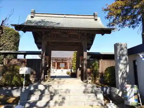 蓮光寺の山門