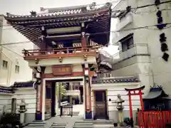 墨染寺の山門