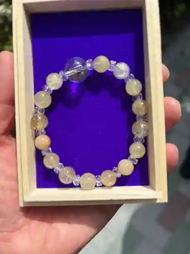 小網神社の{uncategorized: "未分類", other: "その他", undefined: "問題あり", building: "その他建物", grave: "お墓", sacred_gate: "鳥居", guardian: "狛犬", statue: "像", buddha: "仏像", history: "歴史", nature: "自然", garden: "庭園", animal: "動物", pagoda: "塔", temizu: "手水舎", mountain_gate: "山門・神門", sanctuary: "本殿・本堂", subordinate: "末社・摂社", art: "芸術", scenery: "景色", jizo: "地蔵", ema: "絵馬", goshuin: "御朱印", omikuji: "おみくじ", items: "授与品その他", amulet: "お守り", goshuincho: "御朱印帳", eats: "食事", festival: "お祭り", votive_dance: "神楽", shichigosan: "七五三参", wedding: "結婚式", experience: "体験その他", initially: "初詣", around: "周辺", anti_infection: "感染症対策"}