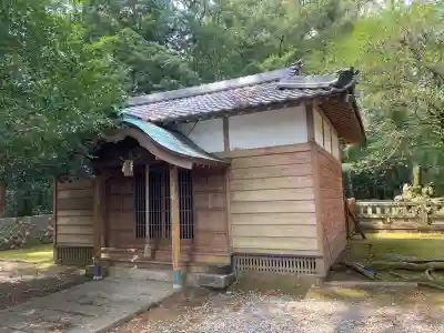 飛鳥神社の{uncategorized: "未分類", other: "その他", undefined: "問題あり", building: "その他建物", grave: "お墓", sacred_gate: "鳥居", guardian: "狛犬", statue: "像", buddha: "仏像", history: "歴史", nature: "自然", garden: "庭園", animal: "動物", pagoda: "塔", temizu: "手水舎", mountain_gate: "山門・神門", sanctuary: "本殿・本堂", subordinate: "末社・摂社", art: "芸術", scenery: "景色", jizo: "地蔵", ema: "絵馬", goshuin: "御朱印", omikuji: "おみくじ", items: "授与品その他", amulet: "お守り", goshuincho: "御朱印帳", eats: "食事", festival: "お祭り", votive_dance: "神楽", shichigosan: "七五三参", wedding: "結婚式", experience: "体験その他", initially: "初詣", around: "周辺", anti_infection: "感染症対策"}