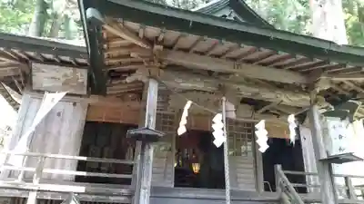 諏訪神社の本殿・本堂
