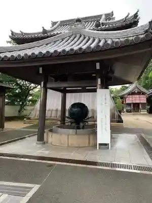 中山寺の手水舎