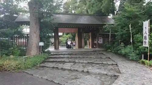 阿佐ヶ谷神明宮の山門・神門