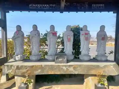 南蔵院の{uncategorized: "未分類", other: "その他", undefined: "問題あり", building: "その他建物", grave: "お墓", sacred_gate: "鳥居", guardian: "狛犬", statue: "像", buddha: "仏像", history: "歴史", nature: "自然", garden: "庭園", animal: "動物", pagoda: "塔", temizu: "手水舎", mountain_gate: "山門・神門", sanctuary: "本殿・本堂", subordinate: "末社・摂社", art: "芸術", scenery: "景色", jizo: "地蔵", ema: "絵馬", goshuin: "御朱印", omikuji: "おみくじ", items: "授与品その他", amulet: "お守り", goshuincho: "御朱印帳", eats: "食事", festival: "お祭り", votive_dance: "神楽", shichigosan: "七五三参", wedding: "結婚式", experience: "体験その他", initially: "初詣", around: "周辺", anti_infection: "感染症対策"}