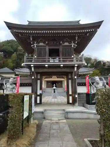 龍澤山祥雲寺の山門・神門