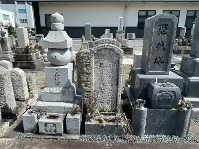 長純寺の{uncategorized: "未分類", other: "その他", undefined: "問題あり", building: "その他建物", grave: "お墓", sacred_gate: "鳥居", guardian: "狛犬", statue: "像", buddha: "仏像", history: "歴史", nature: "自然", garden: "庭園", animal: "動物", pagoda: "塔", temizu: "手水舎", mountain_gate: "山門・神門", sanctuary: "本殿・本堂", subordinate: "末社・摂社", art: "芸術", scenery: "景色", jizo: "地蔵", ema: "絵馬", goshuin: "御朱印", omikuji: "おみくじ", items: "授与品その他", amulet: "お守り", goshuincho: "御朱印帳", eats: "食事", festival: "お祭り", votive_dance: "神楽", shichigosan: "七五三参", wedding: "結婚式", experience: "体験その他", initially: "初詣", around: "周辺", anti_infection: "感染症対策"}