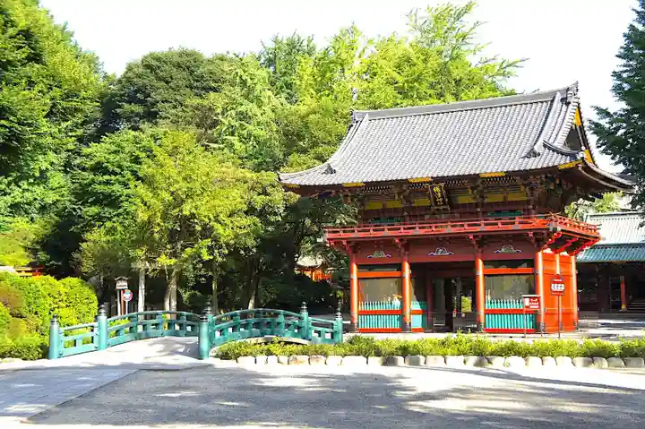 根津神社の山門・神門