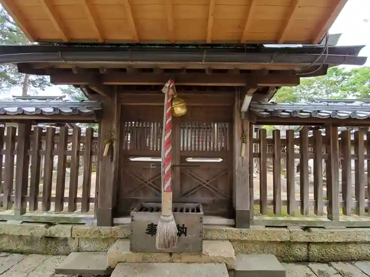 大芋神社の本殿・本堂