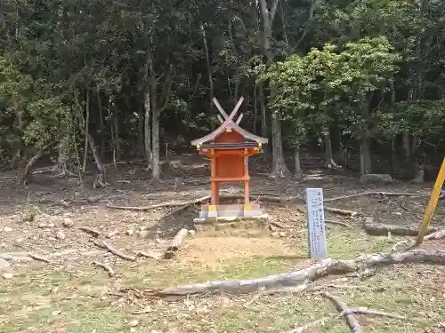白乳神社（春日大社境外末社）(奈良県)