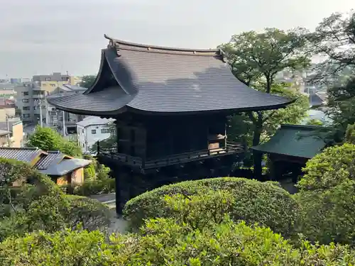 等覚院の山門・神門