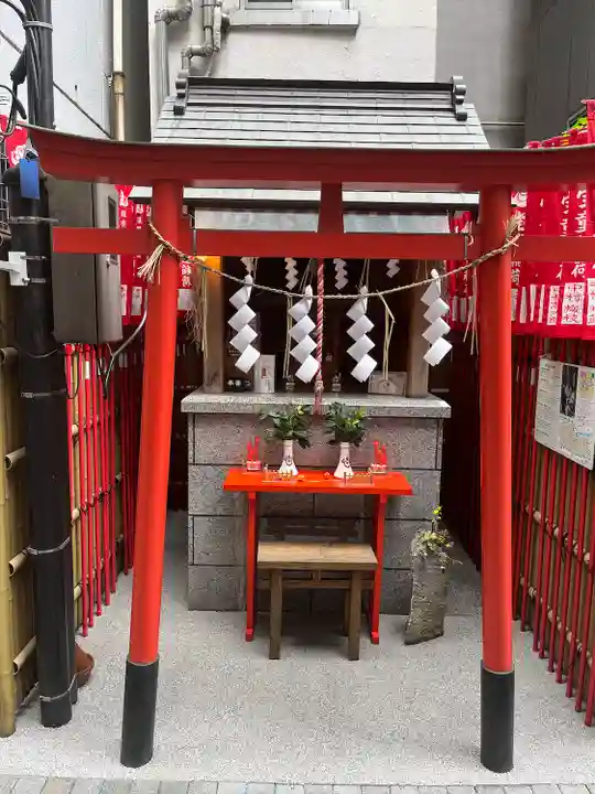 宝童稲荷神社の本殿・本堂