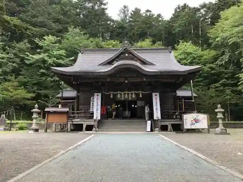 義經神社の本殿・本堂