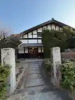 金蓮寺の{uncategorized: "未分類", other: "その他", undefined: "問題あり", building: "その他建物", grave: "お墓", sacred_gate: "鳥居", guardian: "狛犬", statue: "像", buddha: "仏像", history: "歴史", nature: "自然", garden: "庭園", animal: "動物", pagoda: "塔", temizu: "手水舎", mountain_gate: "山門・神門", sanctuary: "本殿・本堂", subordinate: "末社・摂社", art: "芸術", scenery: "景色", jizo: "地蔵", ema: "絵馬", goshuin: "御朱印", omikuji: "おみくじ", items: "授与品その他", amulet: "お守り", goshuincho: "御朱印帳", eats: "食事", festival: "お祭り", votive_dance: "神楽", shichigosan: "七五三参", wedding: "結婚式", experience: "体験その他", initially: "初詣", around: "周辺", anti_infection: "感染症対策"}