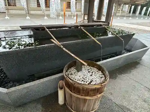 射水神社の手水舎