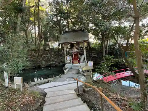 泉神社の末社