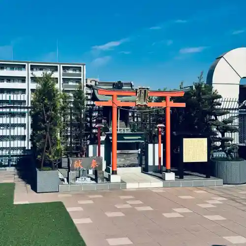 民部稲荷神社(丸広百貨店屋上)(埼玉県)