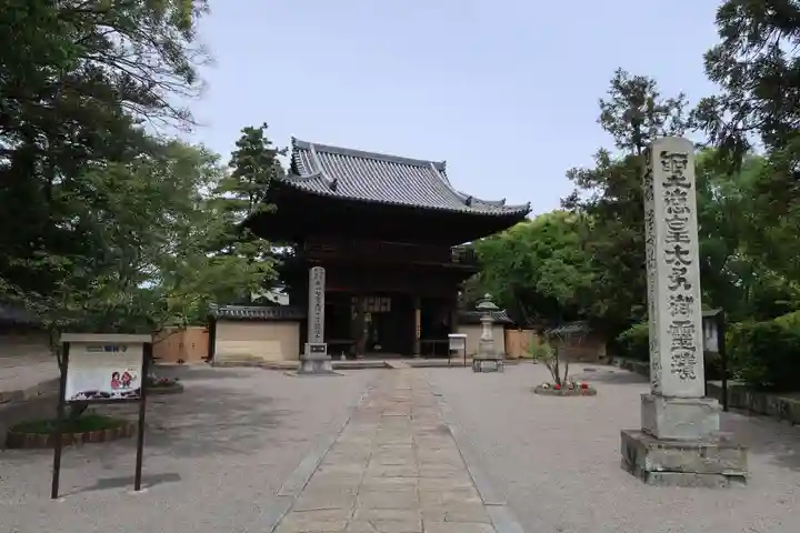 鶴林寺(兵庫県)