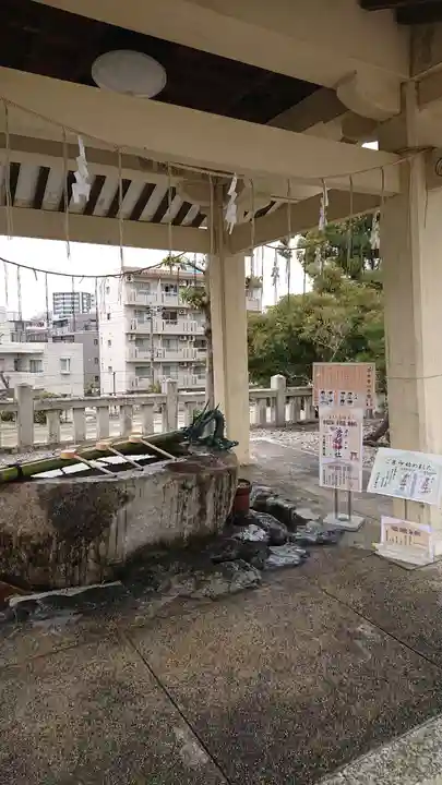 貴船社(一社3)の手水舎