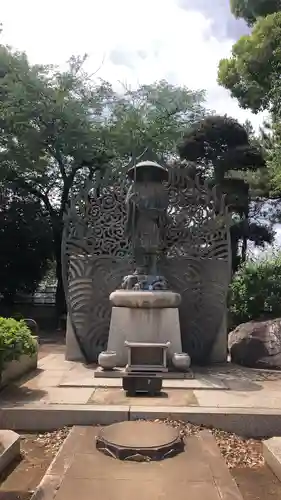 長命寺の像